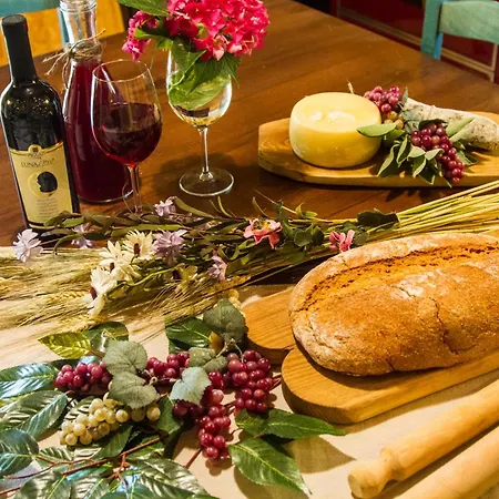Turri - Luxury Country & Padel Villa Camporgiano