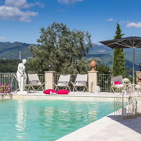 Turri - Luxury Country & Padel *