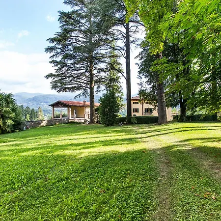 Turri - Luxury Country & Padel Villa Camporgiano